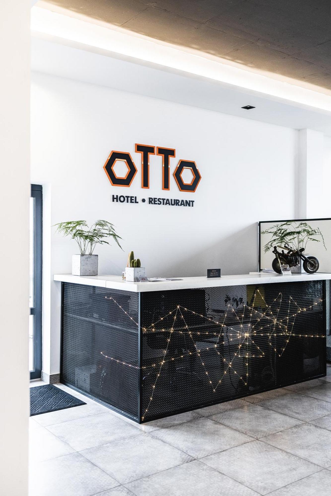 Otto Hotel-Restaurant Rivne Eksteriør billede